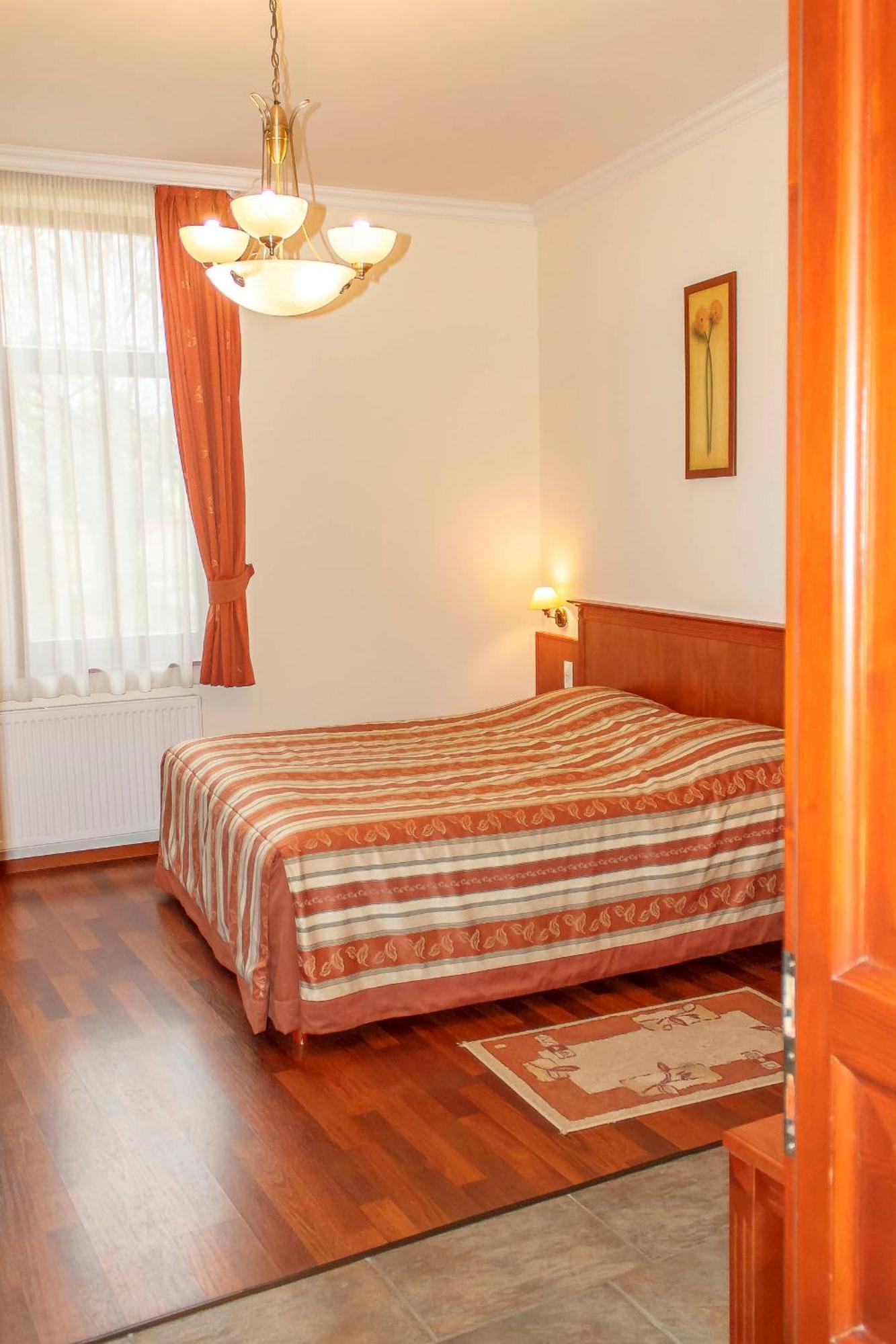 Pannon Hotel Bejelentkezes 20 Oraig, Check-In Until 20 O'Clock, Einchecken Bis 20 Uhr Mohacs Luaran gambar